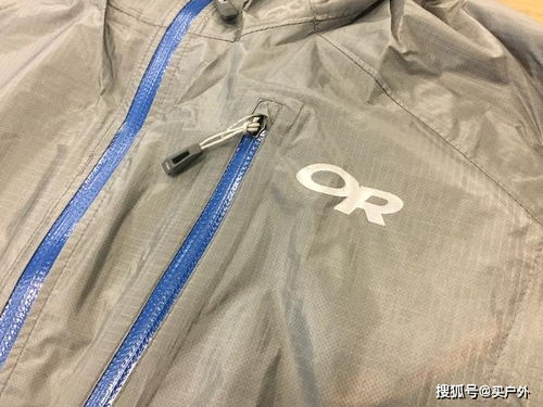 晚上去爬山,這些戶外裝備用品性能不能忽視